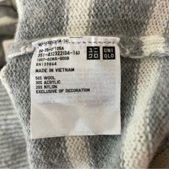 JW Anderson Uniqlo Sweater Pullover Hoodie Medium Wool Cream Gray Striped. - Picture 8 of 9
